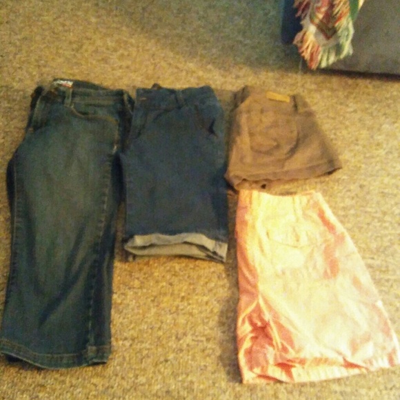 Close - Picture 3 of 8